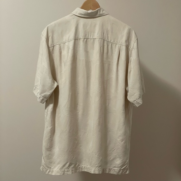 Tommy Bahama 🏝️100% Silk Island 🦜 Shirt - Picture 6 of 13
